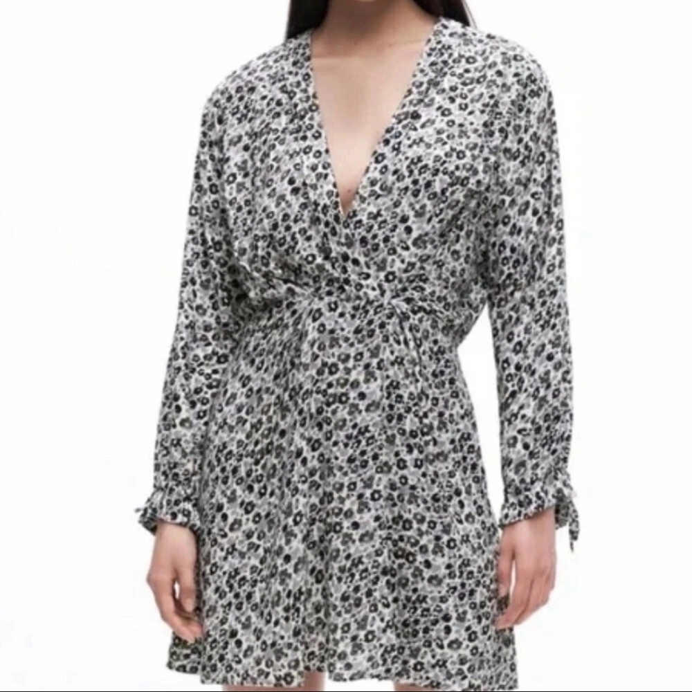 Zara Floral Long Sleeve Deep Plunge Flowy Mini Dress NWT XS